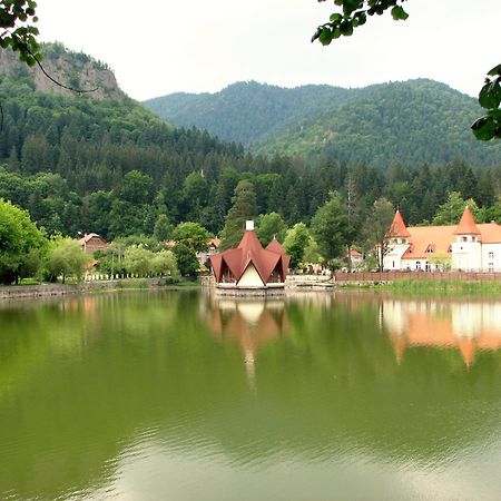 Villa Atriolum BaileTusnad Exterior photo